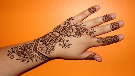 Koi- henna design by Christine Fenzl/Canadian Henna